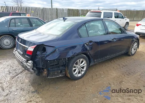 2013 Hyundai Genesis 3.8 z USA, uszkodzony, nr VIN KMHGC4DD1DU216041